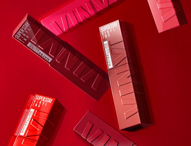 Read more about the article SHAKE UP YOUR LONGWEAR- INTENSE SHINE AND COLOR WITH MAYBELLINE’S NEW SUPERSTAY VINYL INK LIPSTICK